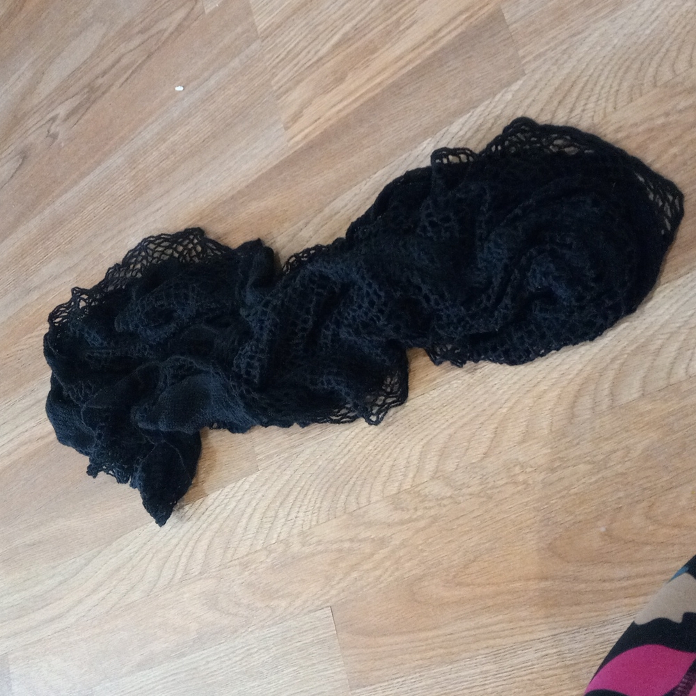 Scarf - Picture 2 of 2